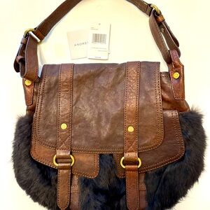 Bag Andrew Markc , leather texture